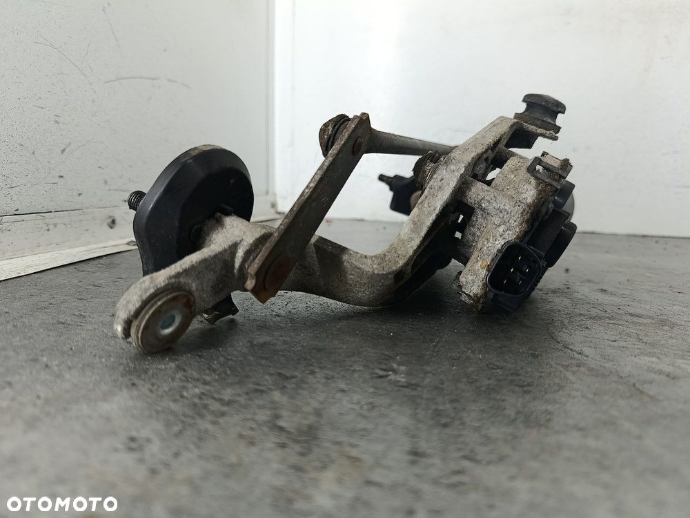 MECHANIZM WYCIERACZEK TOYOTA YARIS II 85110-ODO80  159300-0431 - 3