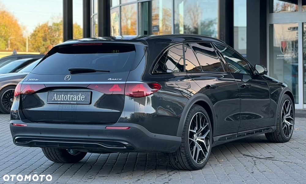 Mercedes-Benz Klasa E 300 de PHEV 4-Matic All-Terrain Avantgarde 9G-Tronic - 4