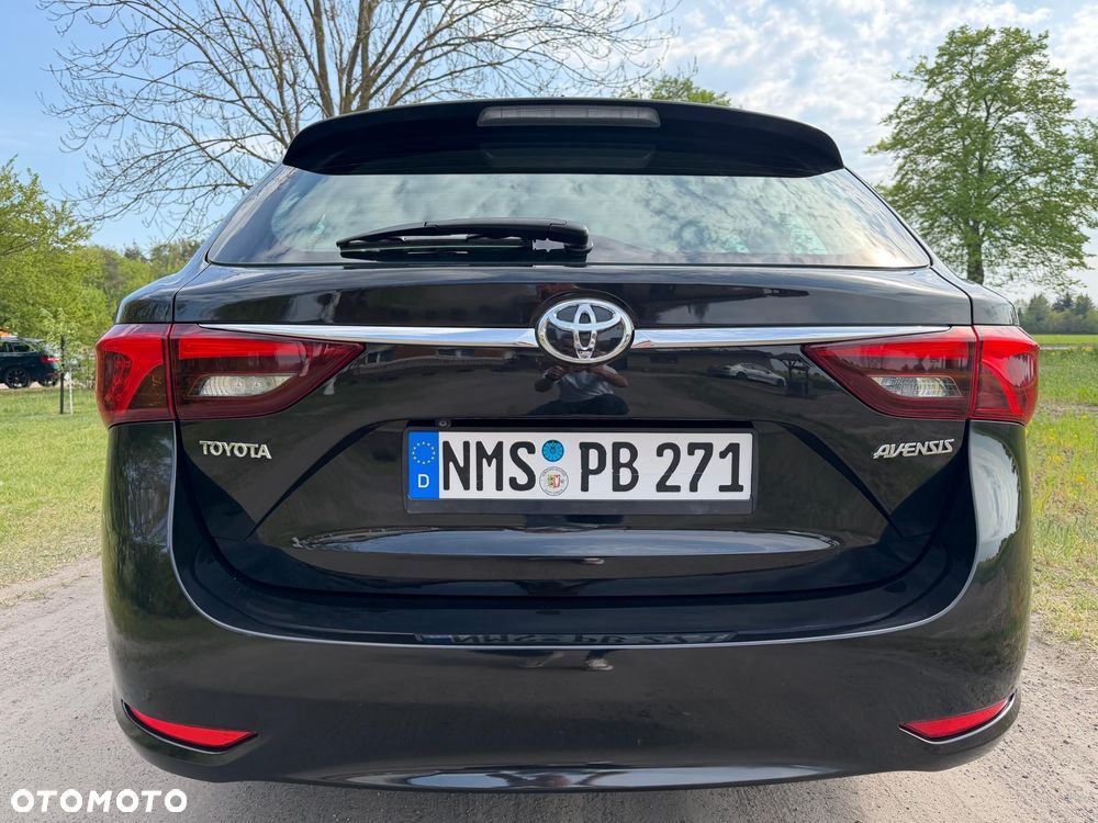 Toyota Avensis 1.8 Premium EU5 - 8