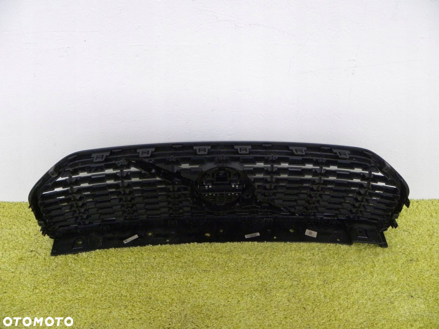 Grill Atrapa Volvo V316 XC40 17- Kamera R-Design - 3