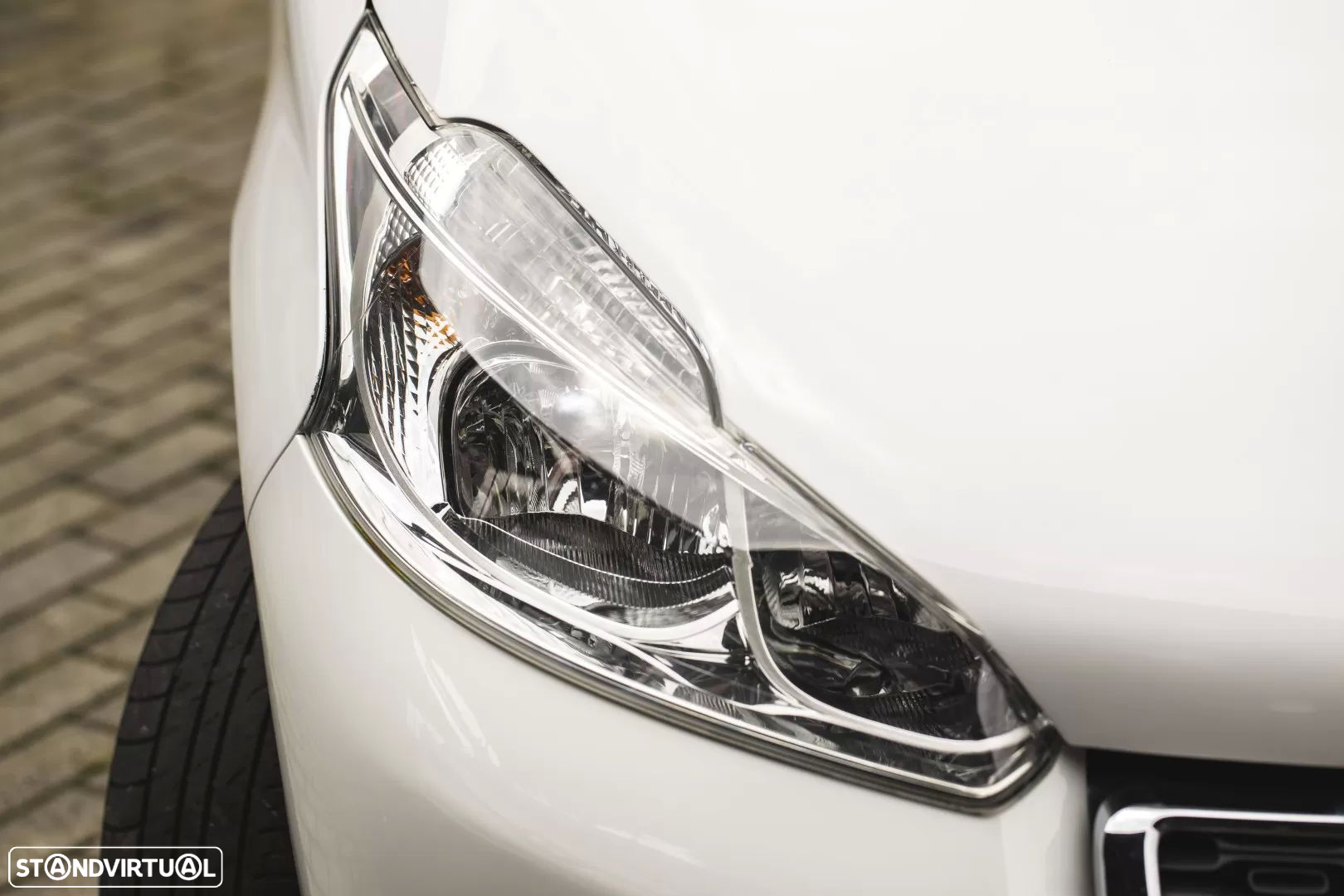 Peugeot 208 1.4 HDi Active - 4