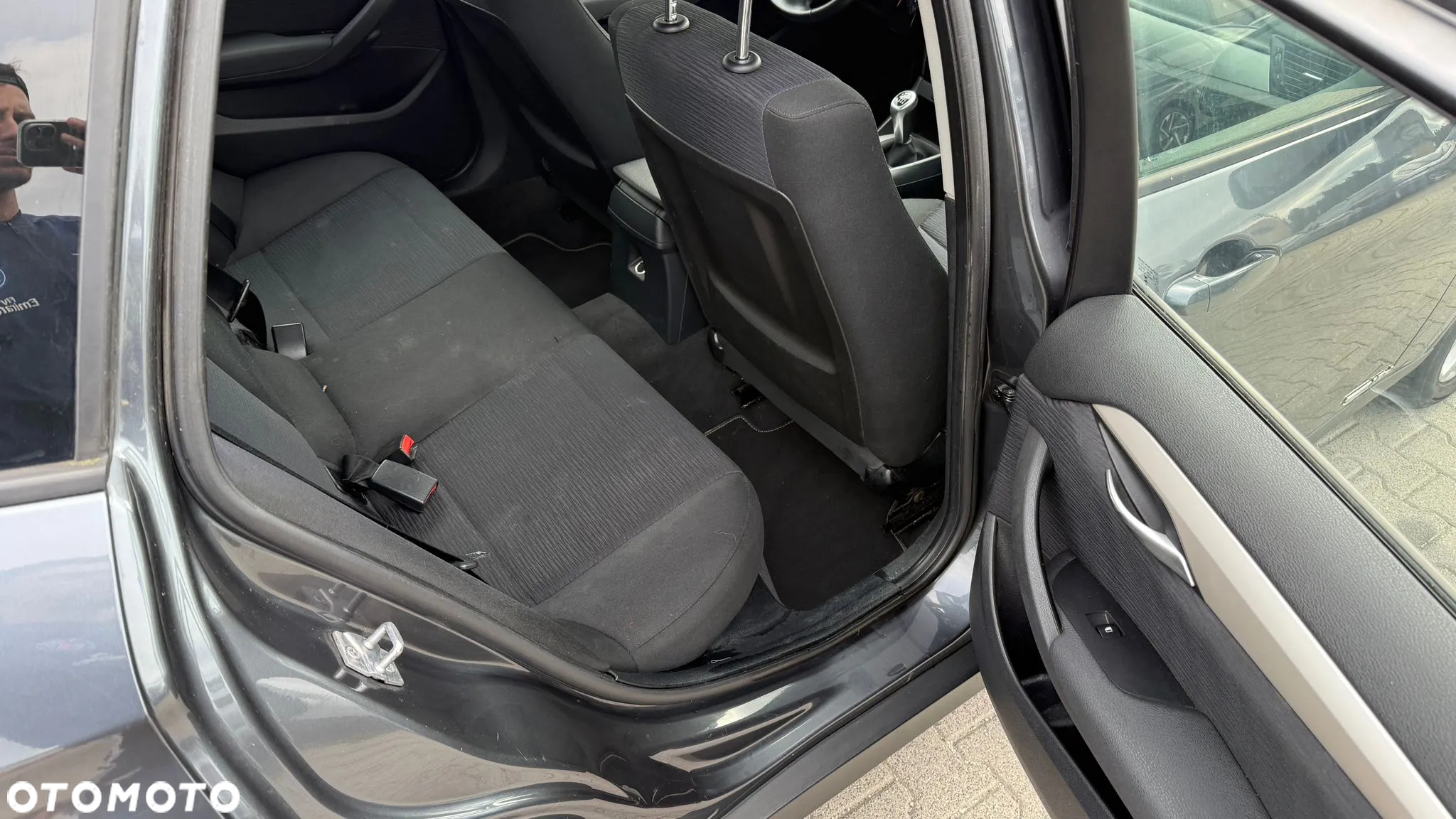 BMW X1 sDrive18d - 12
