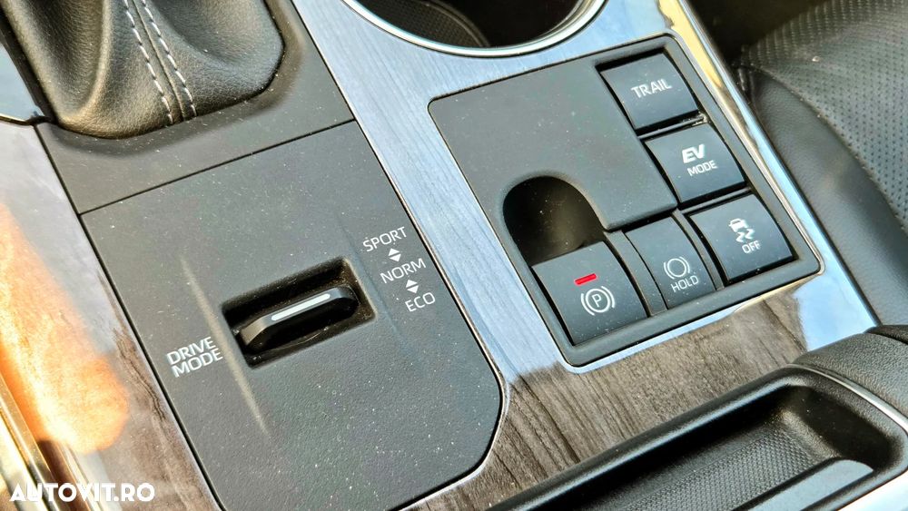 Toyota Highlander 2.5 L Dynamic Force 248CP Luxury Pearly - 10