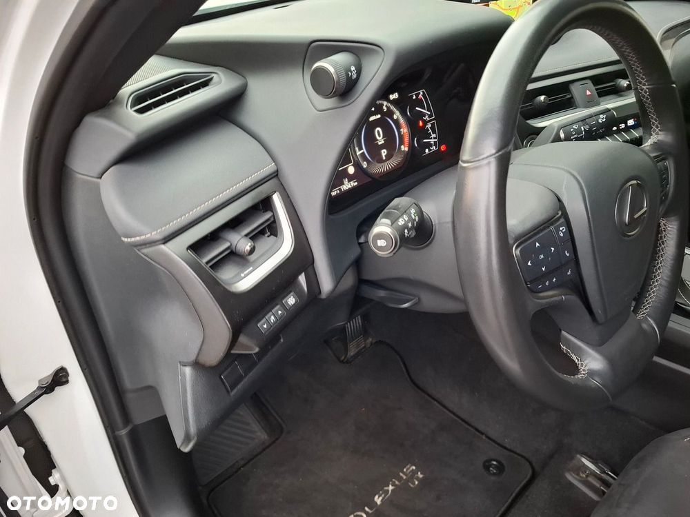 Lexus UX 200 Optimum 2WD - 13