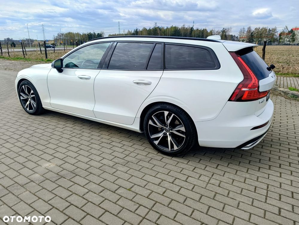 Volvo V60 T5 Geartronic R-Design - 8