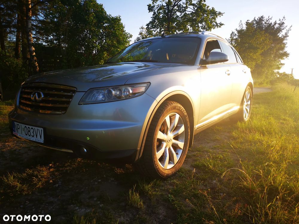 Infiniti FX FX35 - 25