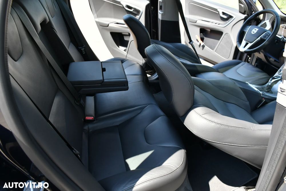 Volvo XC 60 - 28