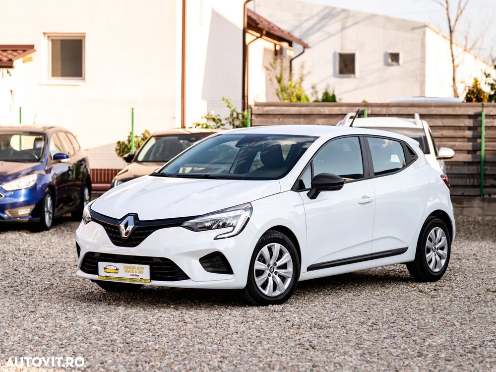 Renault Clio - 1