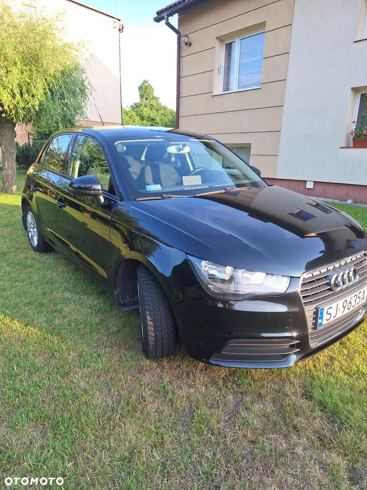 Audi A1 Sportback 1.6 TDI Attraction - 4