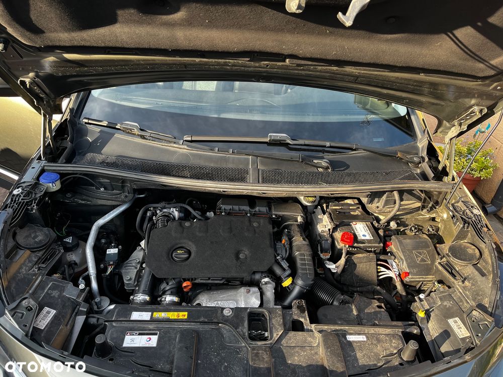 Peugeot 5008 - 11