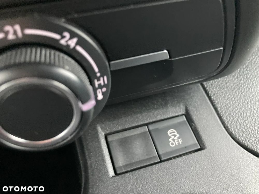 Opel Combo 1.2 Turbo Elite S&S - 11