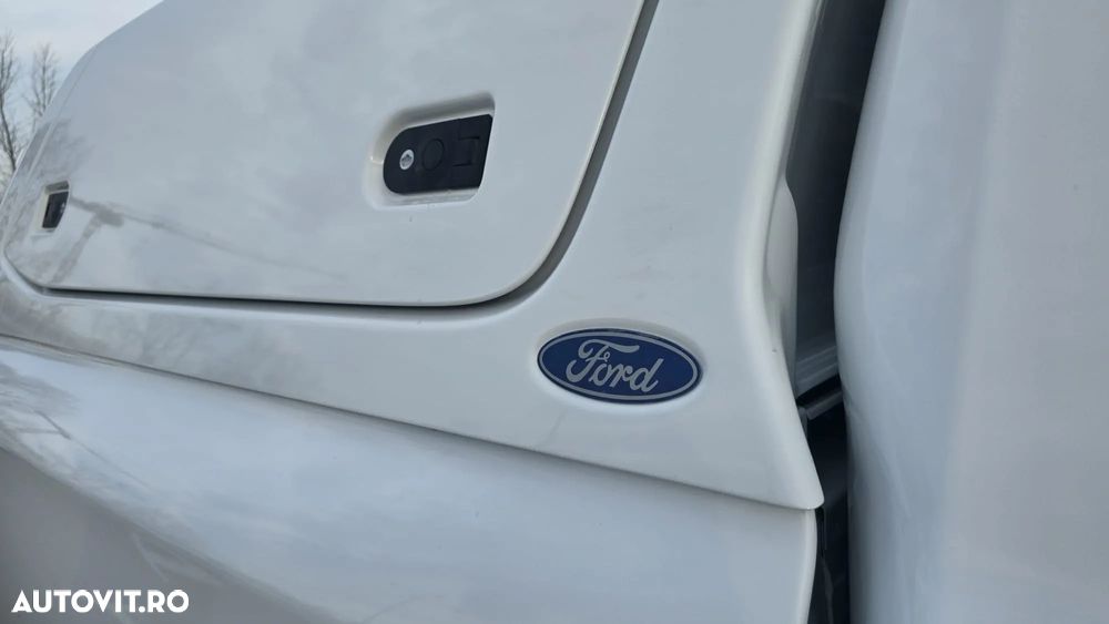 Ford Ranger XLT - 11