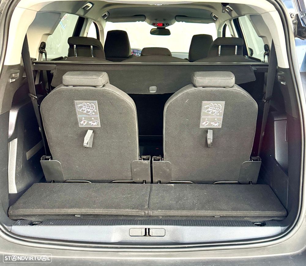 Peugeot 5008 1.6 BlueHDi Style EAT6 - 6