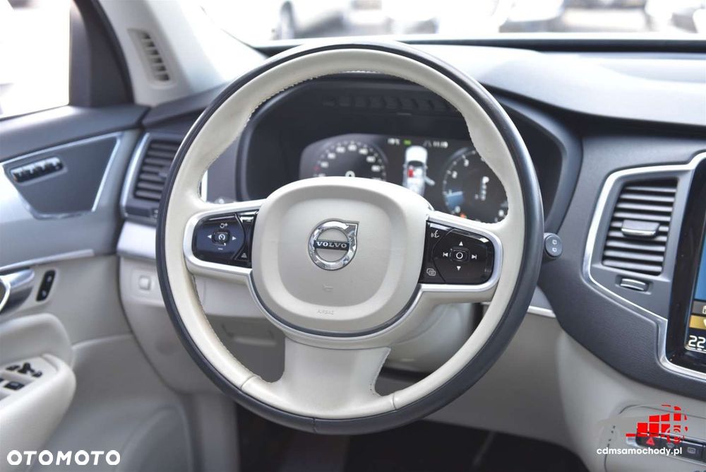 Volvo XC 90 - 26