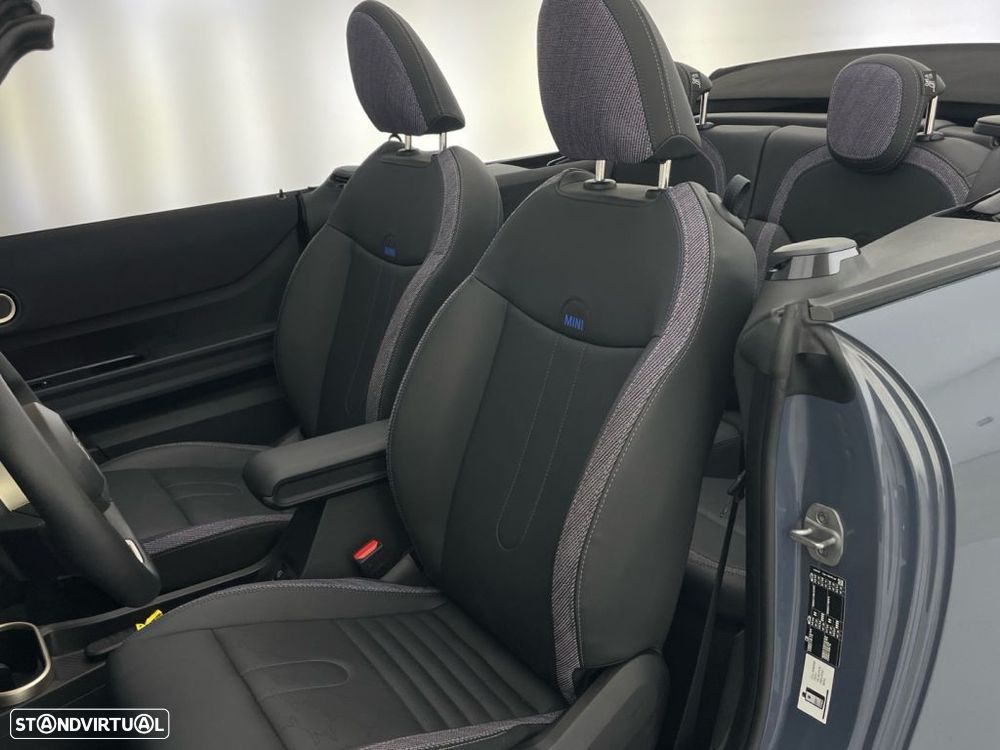MINI Cabrio C Classic - 17