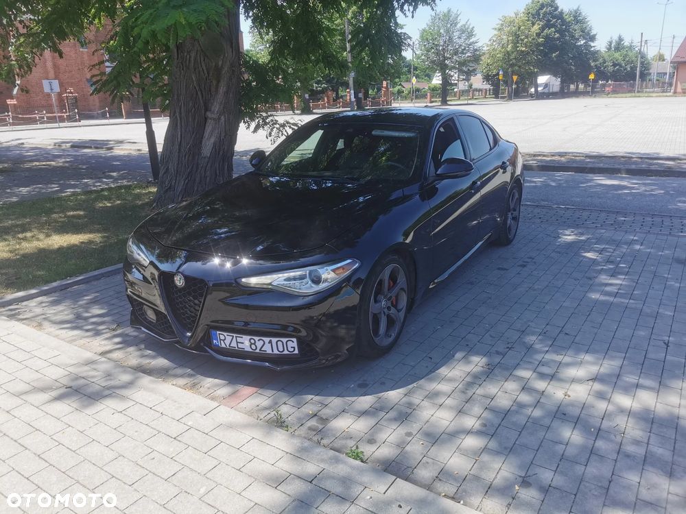Alfa Romeo Giulia - 2
