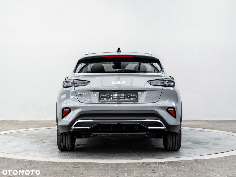 Kia XCeed 1.6 T-GDI Tribute DCT - 4