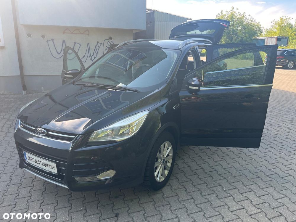 Ford Kuga 2.0 TDCi 2x4 Titanium - 16