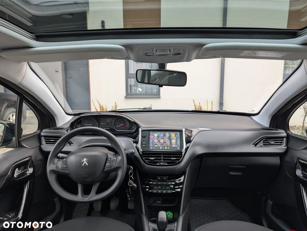 Peugeot 208 PureTech 82 Allure - 16