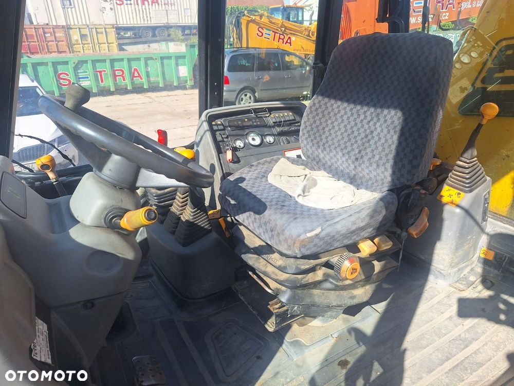 JCB 3Cx 4X4 - 9