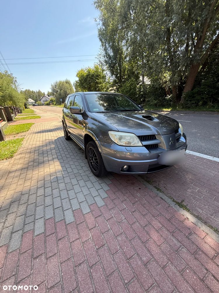 Mitsubishi Outlander 2.0 Turbo 4WD - 1