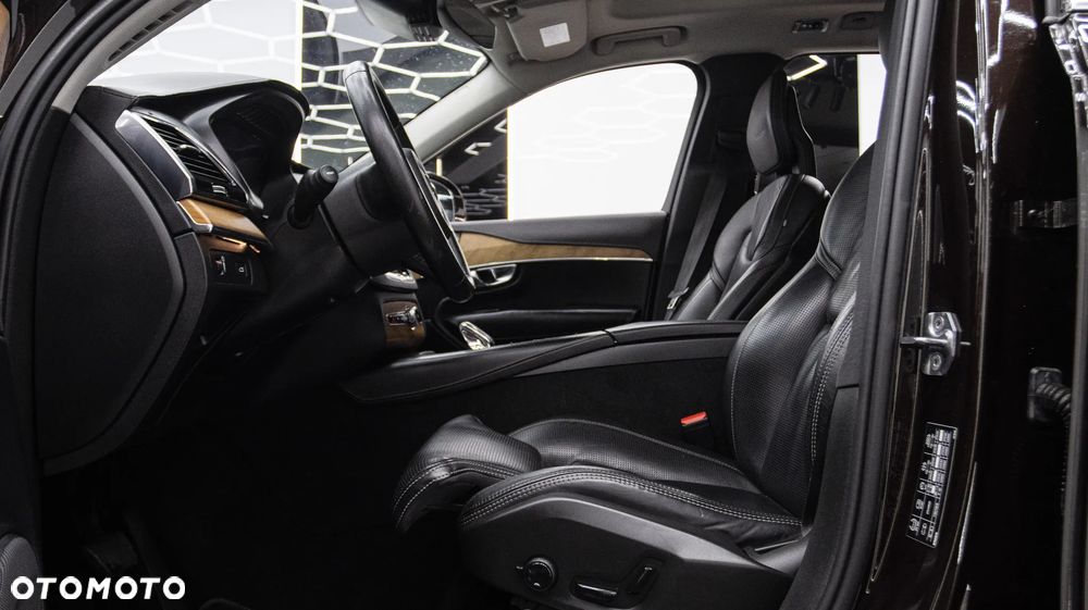 Volvo XC 90 B5 D AWD Inscription - 17