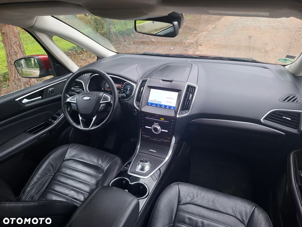 Ford Galaxy - 9