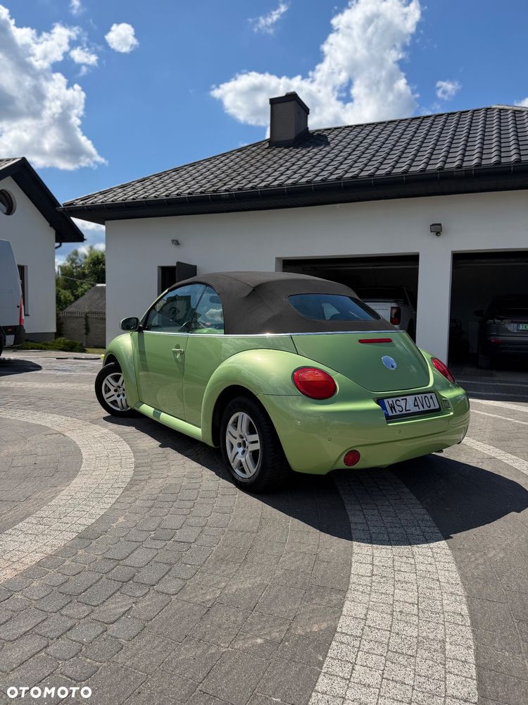 Volkswagen New Beetle 1.6 - 14