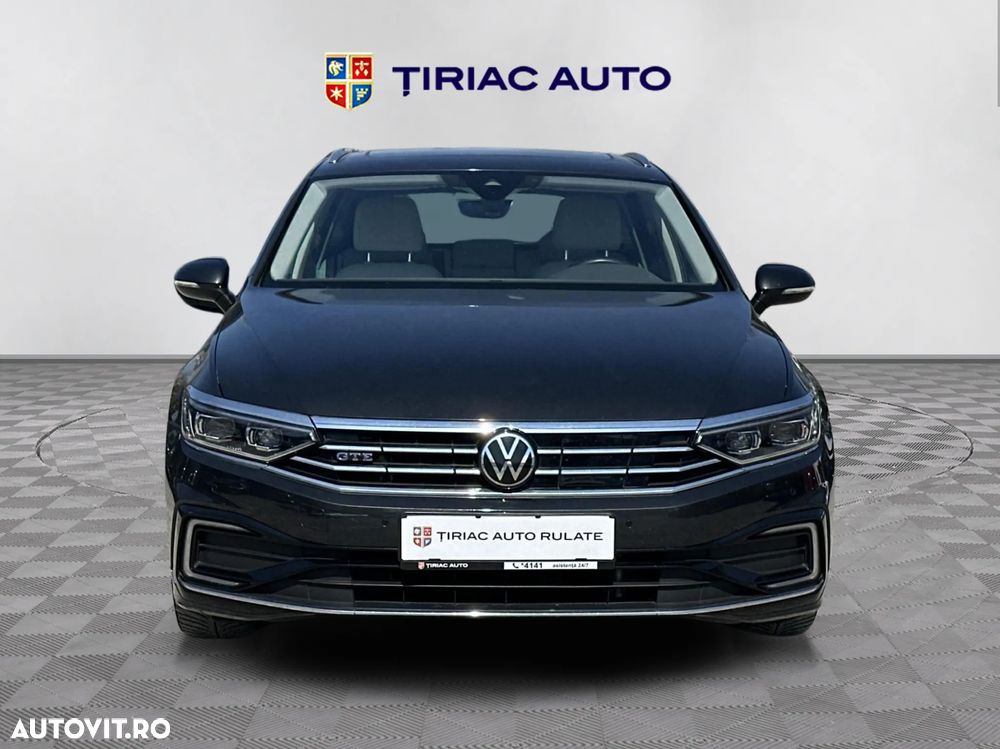 Volkswagen Passat - 8