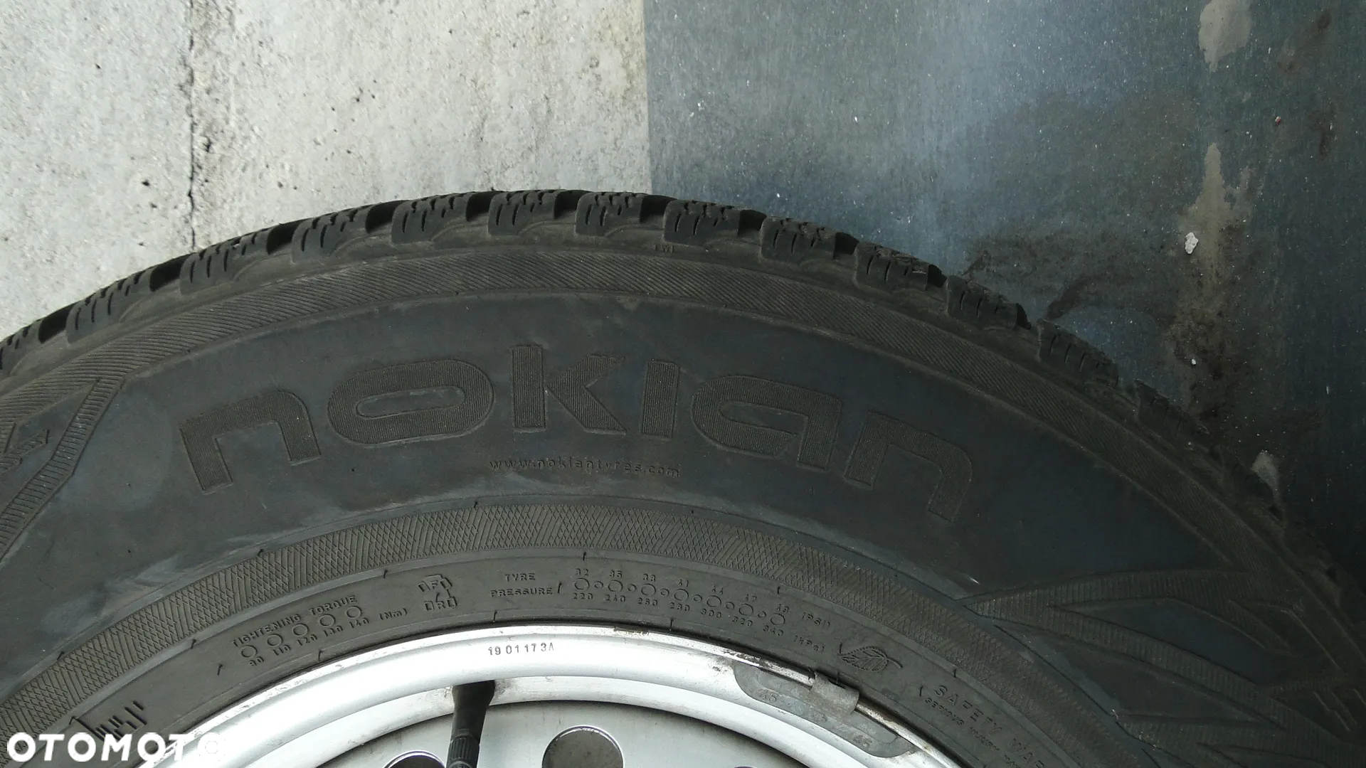 ISUZU D-MAX II FELGA FELGI STALOWE OPONY 7X16 6X139,7 NOKIAN WR SUV 3 245/70R16 2017r - 4