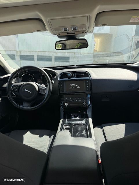 Jaguar XE E-Performance Aut. Prestige - 5