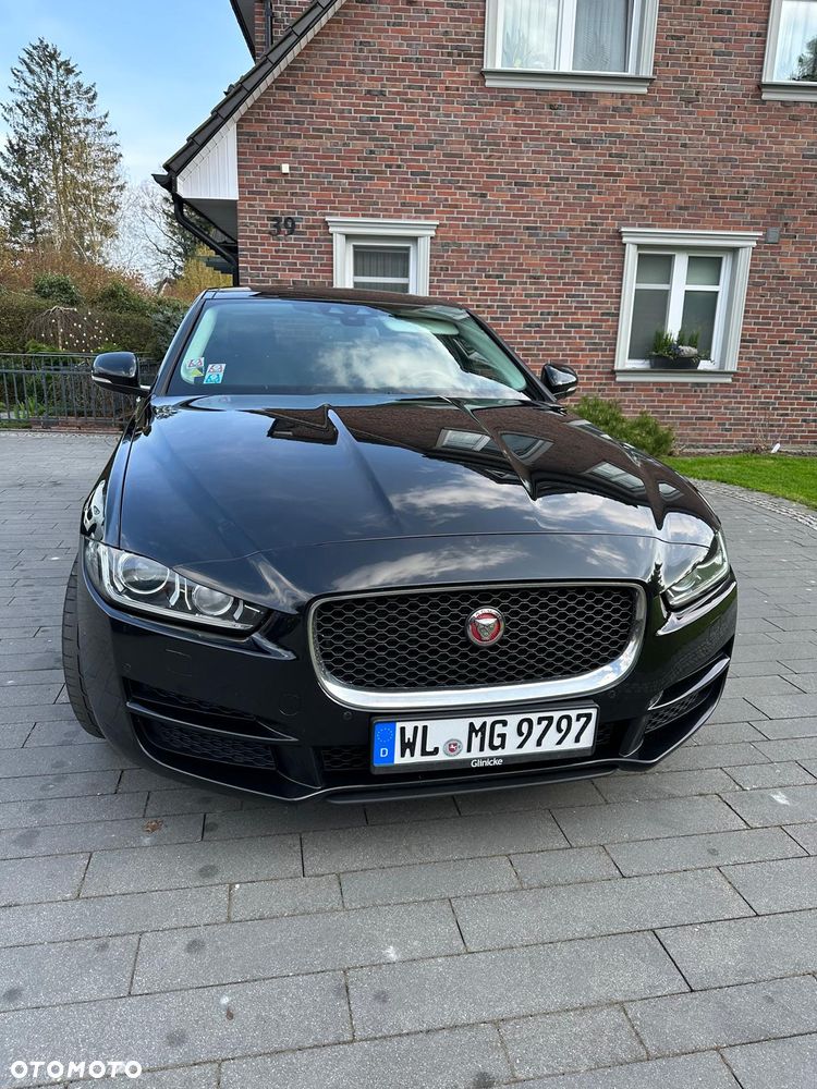 Jaguar XE 20d AWD Prestige - 7