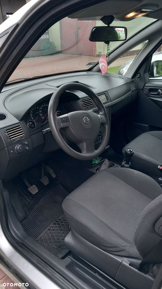 Opel Meriva - 10