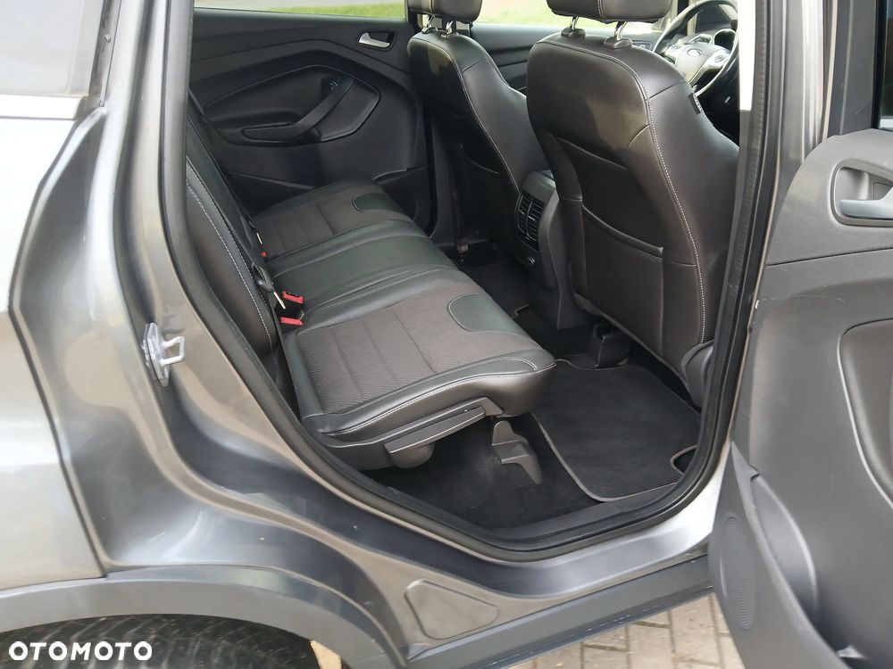 Ford Kuga 2.0 TDCi 4x4 Titanium - 26