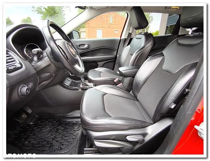 Jeep Compass - 28