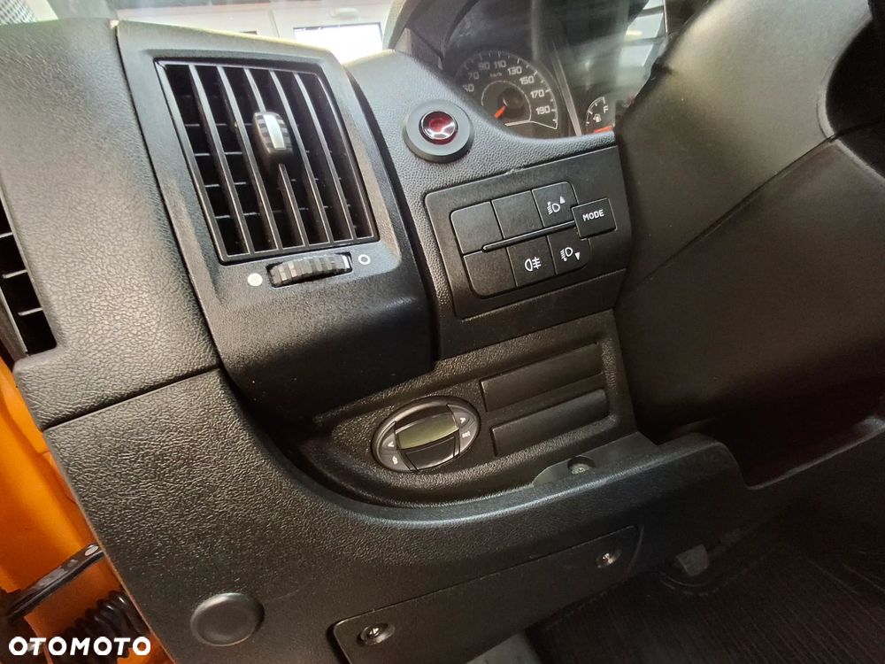 Fiat Ducato LIFT 2015r Automatyczna Skrzynia Biegów Brygadówka Doka Dubel Kabina Światła LED Hak Służba Autostradowa Służba Drogowa - 16