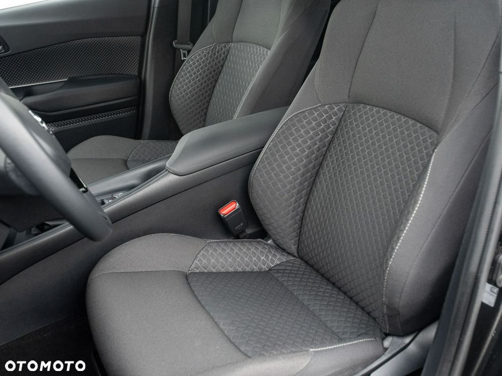 Toyota C-HR - 12