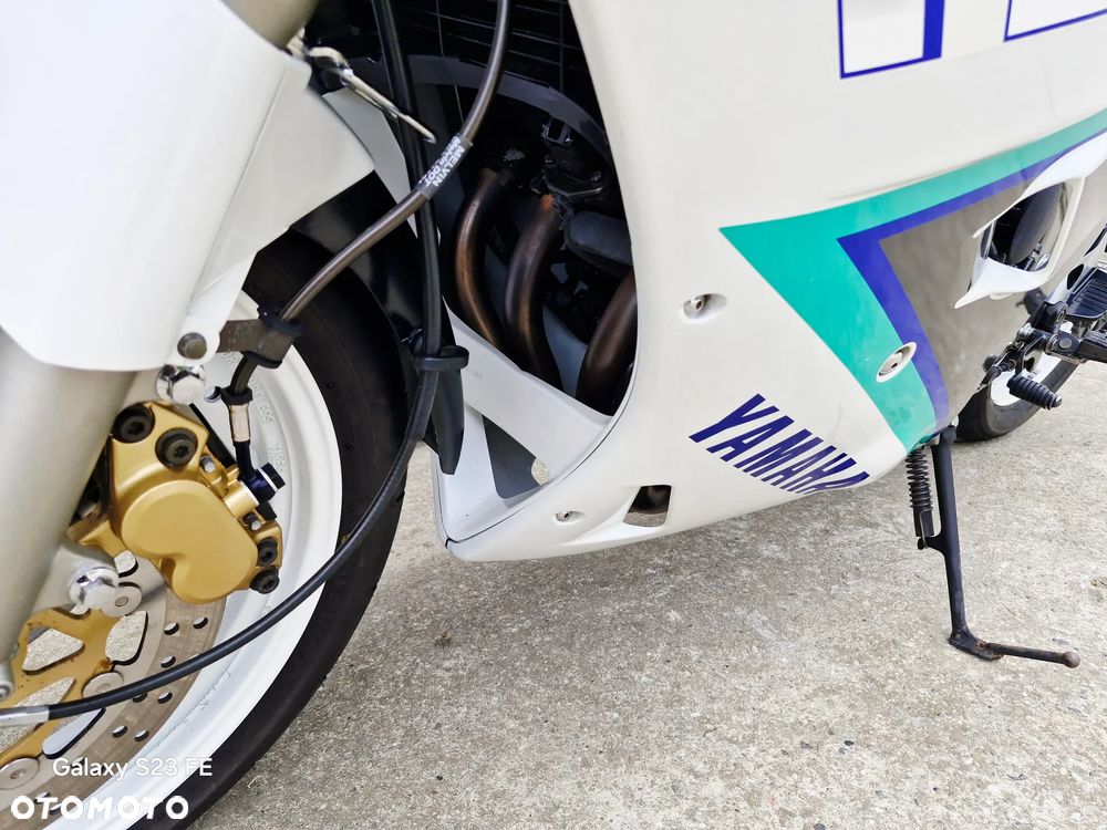 Yamaha FZ - 10