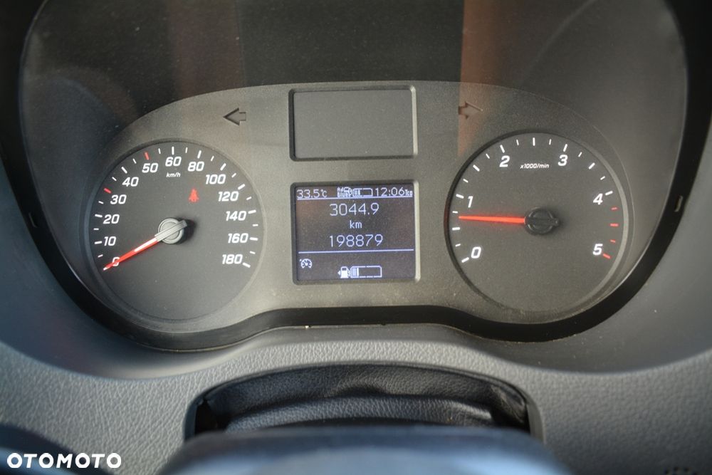 Mercedes-Benz Sprinter 907 319 CDI - 30