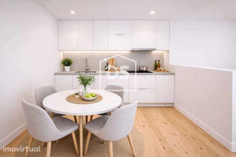 Moradia T2 com Garagem (Chave na mão) | Localização Central no Porto - Grande imagem: 2/12