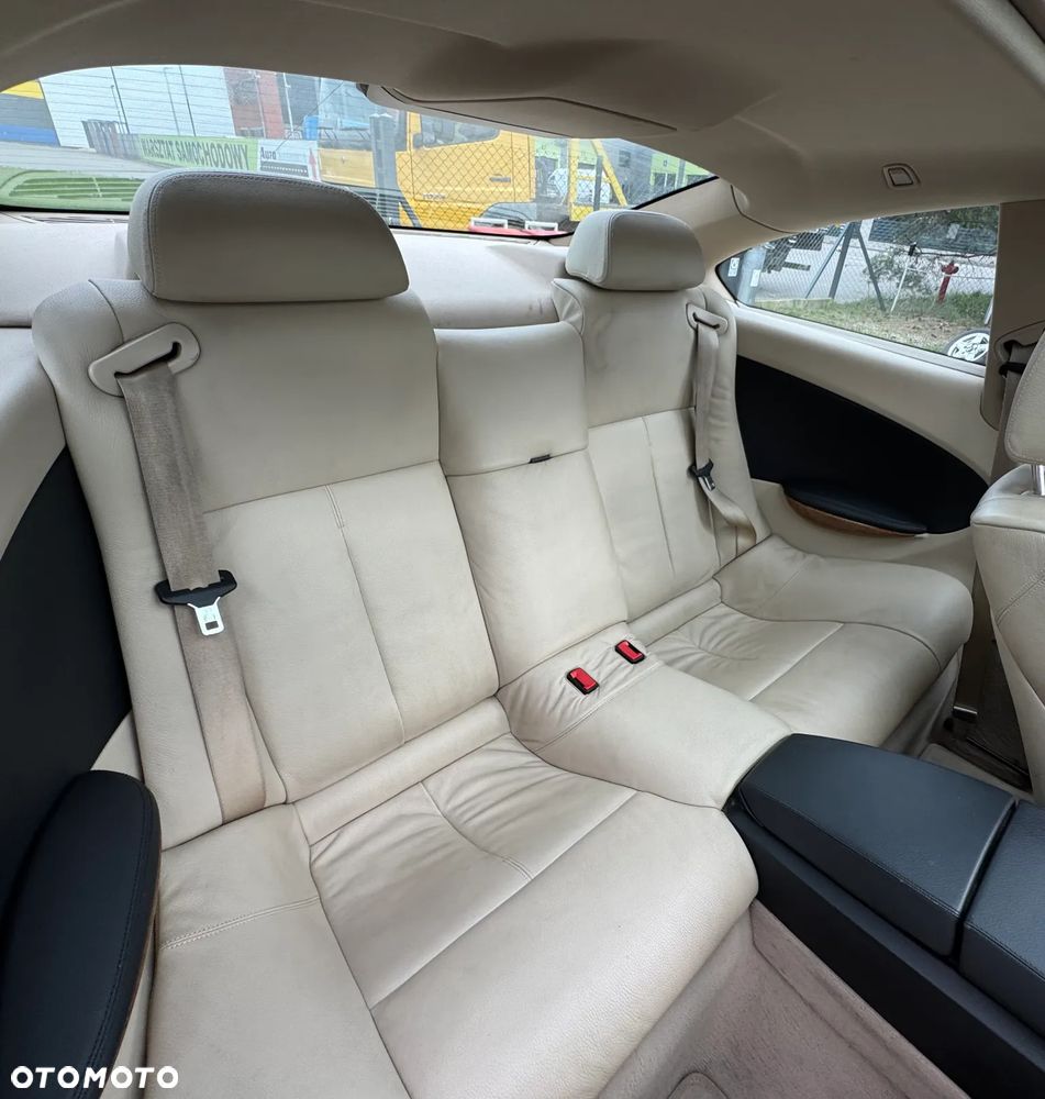 BMW Seria 6 630 i - 25