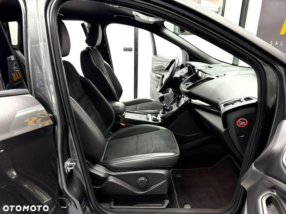 Ford Kuga 1.5 EcoBoost 2x4 Business Edition - 23