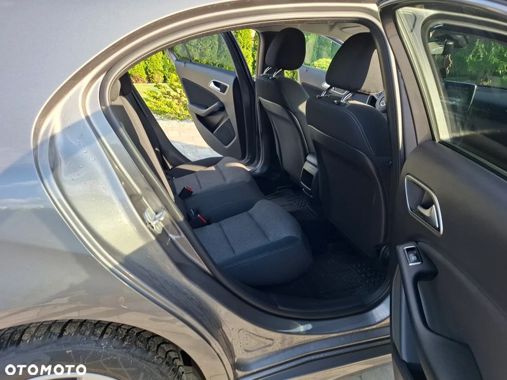 Mercedes-Benz Klasa A 180 CDI BlueEFFICIENCY Edition Style - 21