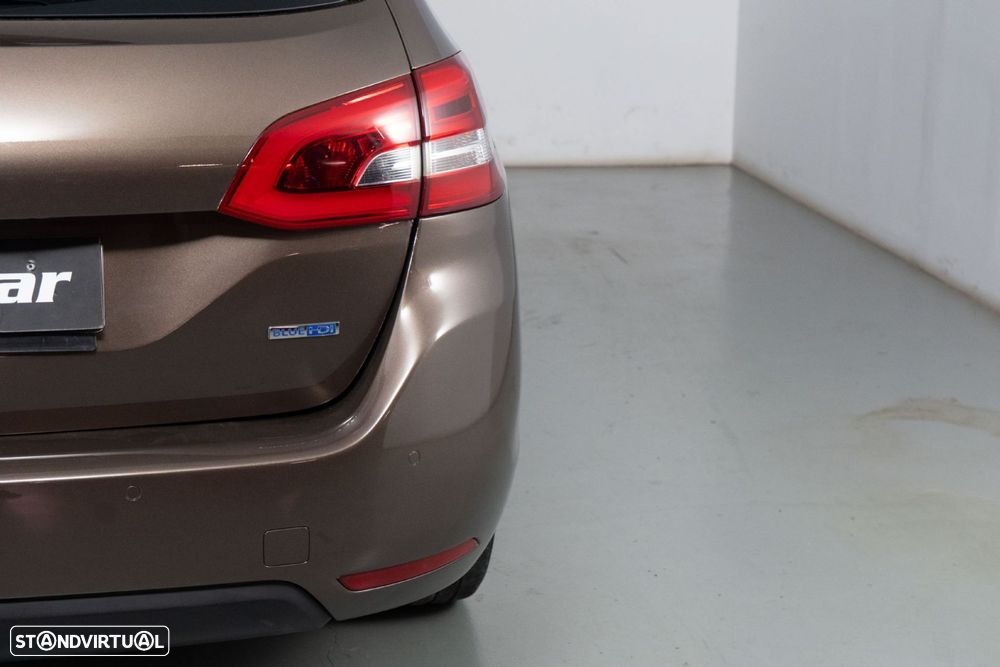 Peugeot 308 SW 1.6 BlueHDi Allure - 18