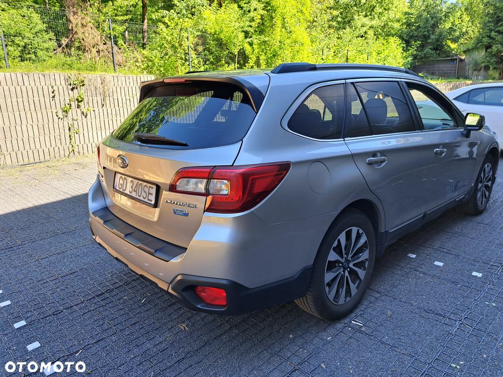 Subaru Outback 2.0D Comfort Lineartronic - 2