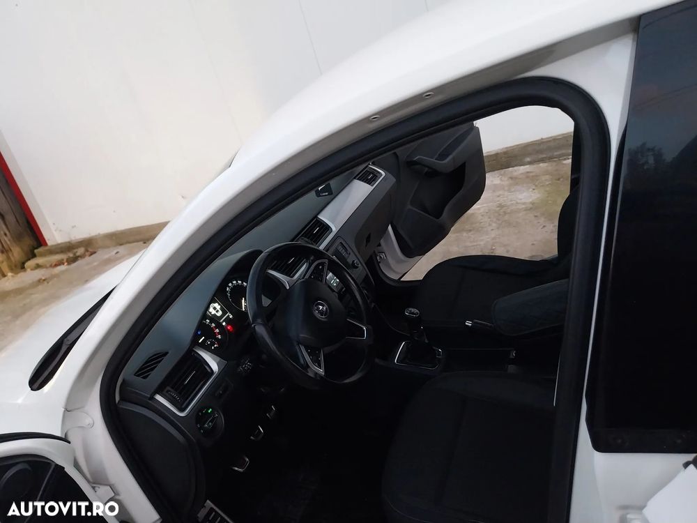 Skoda RAPID 1.6 TDI Style - 14