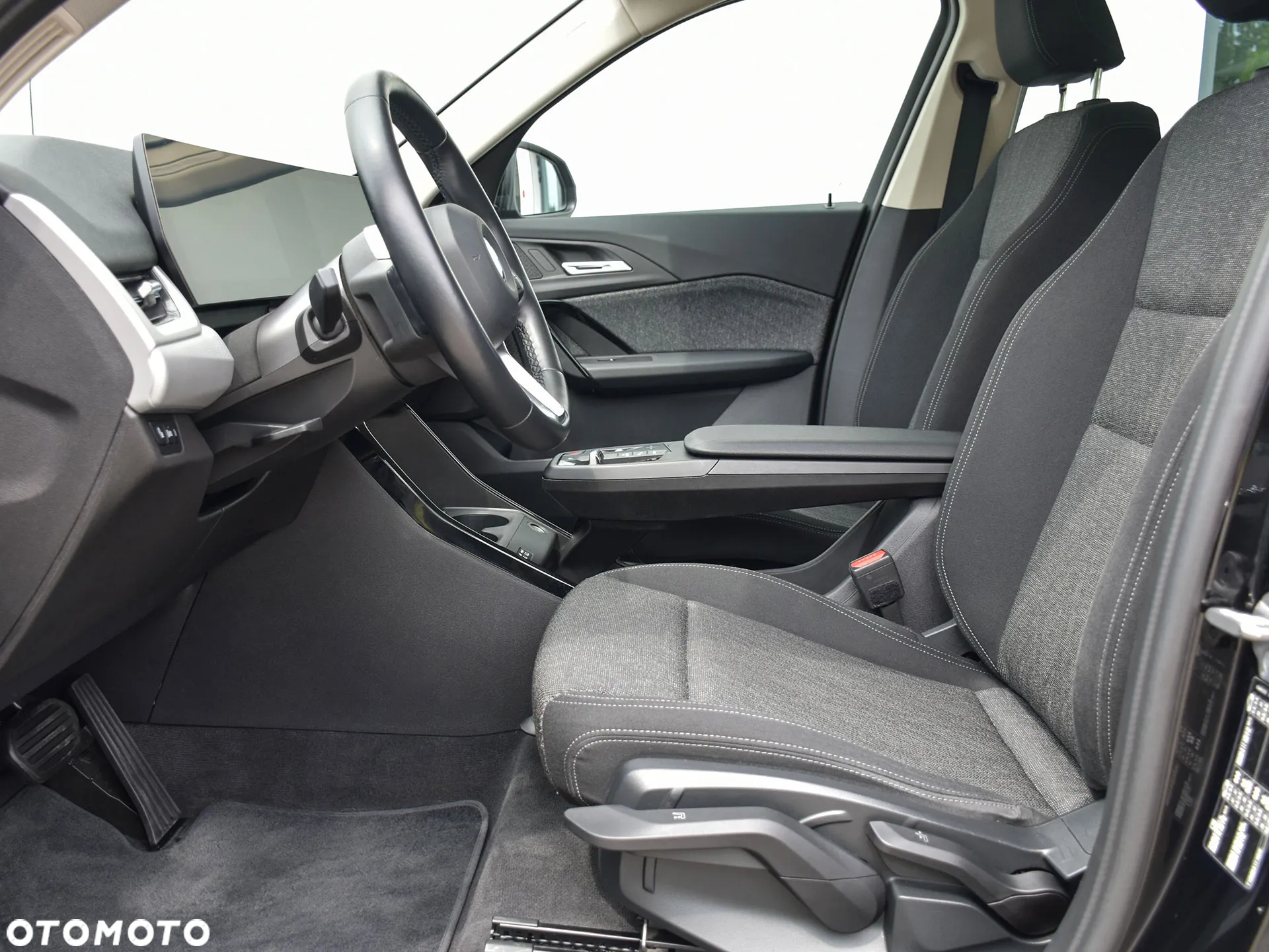 BMW X1 sDrive18i - 16