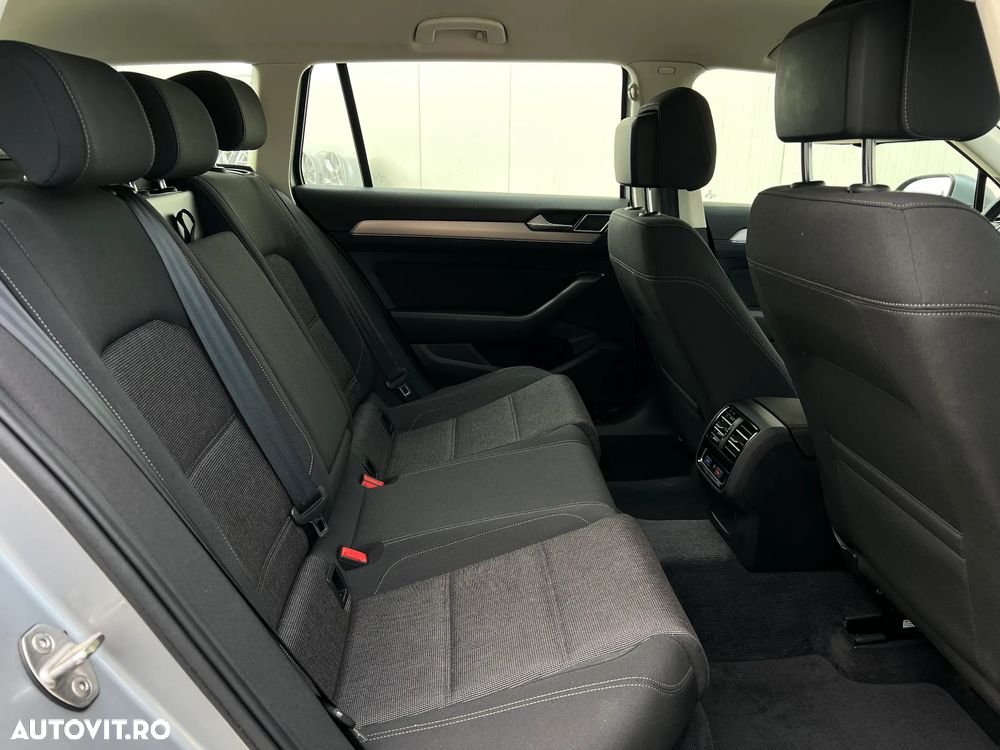 Volkswagen Passat Variant 1.6 TDI R Executive - 7
