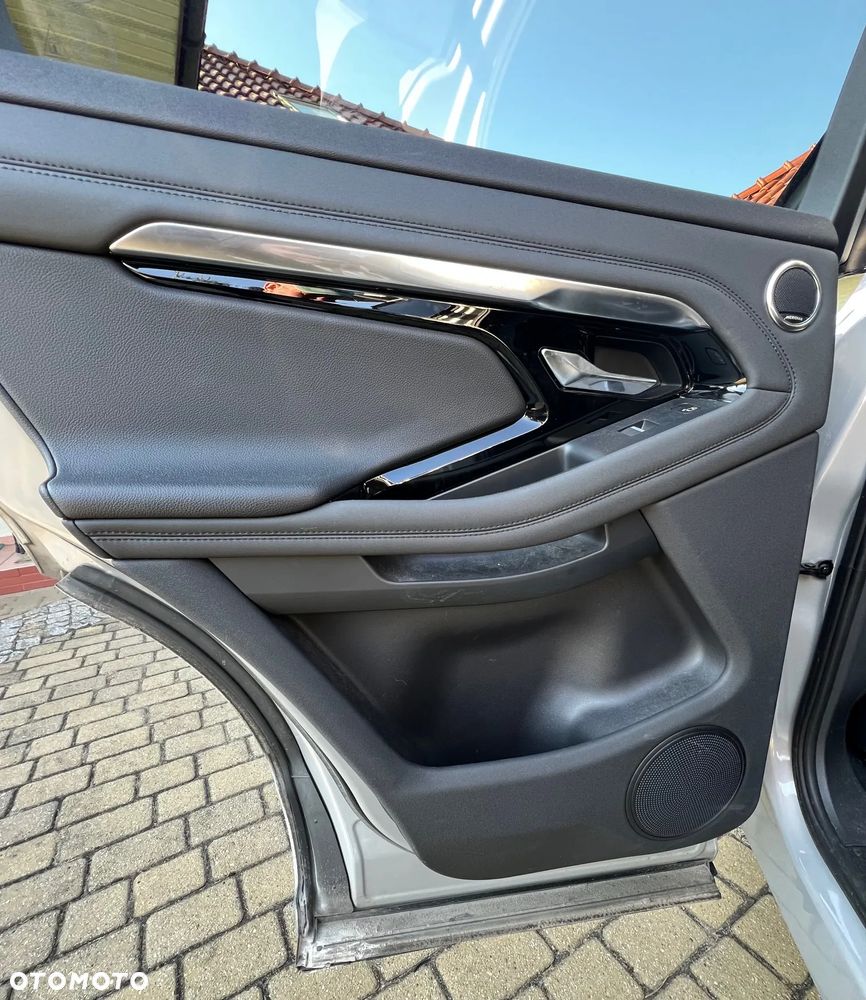 Land Rover Range Rover Evoque - 12