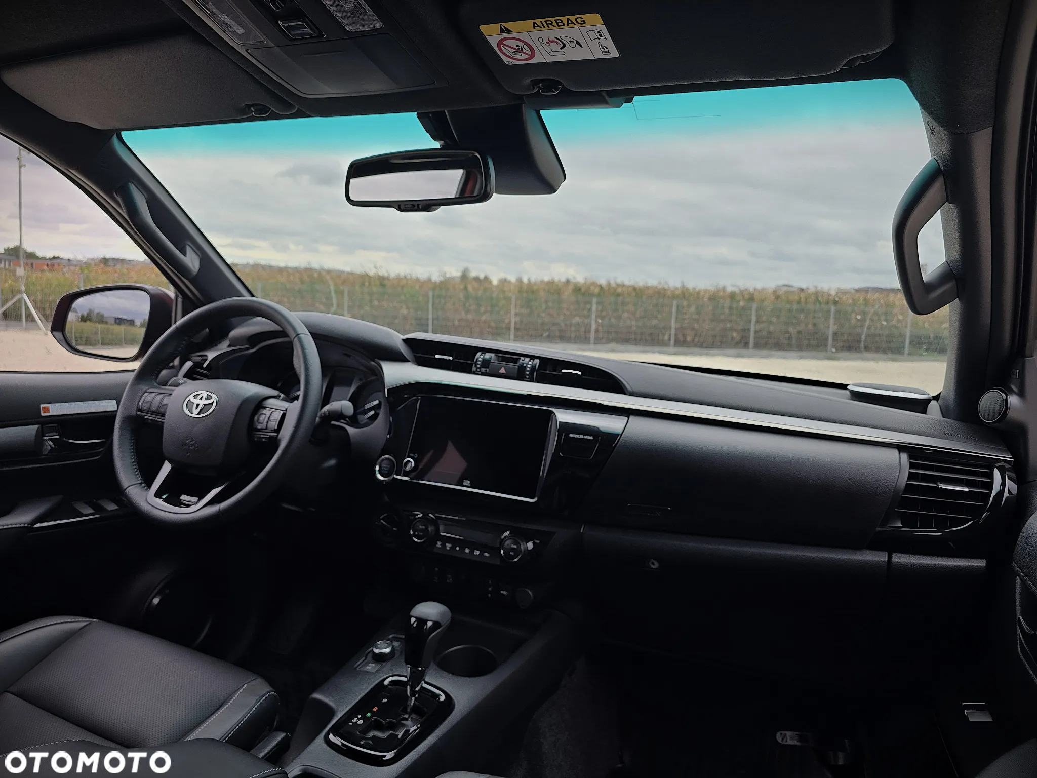 Toyota Hilux 2.8 D-4D Double Cab SR5 4x4 - 24